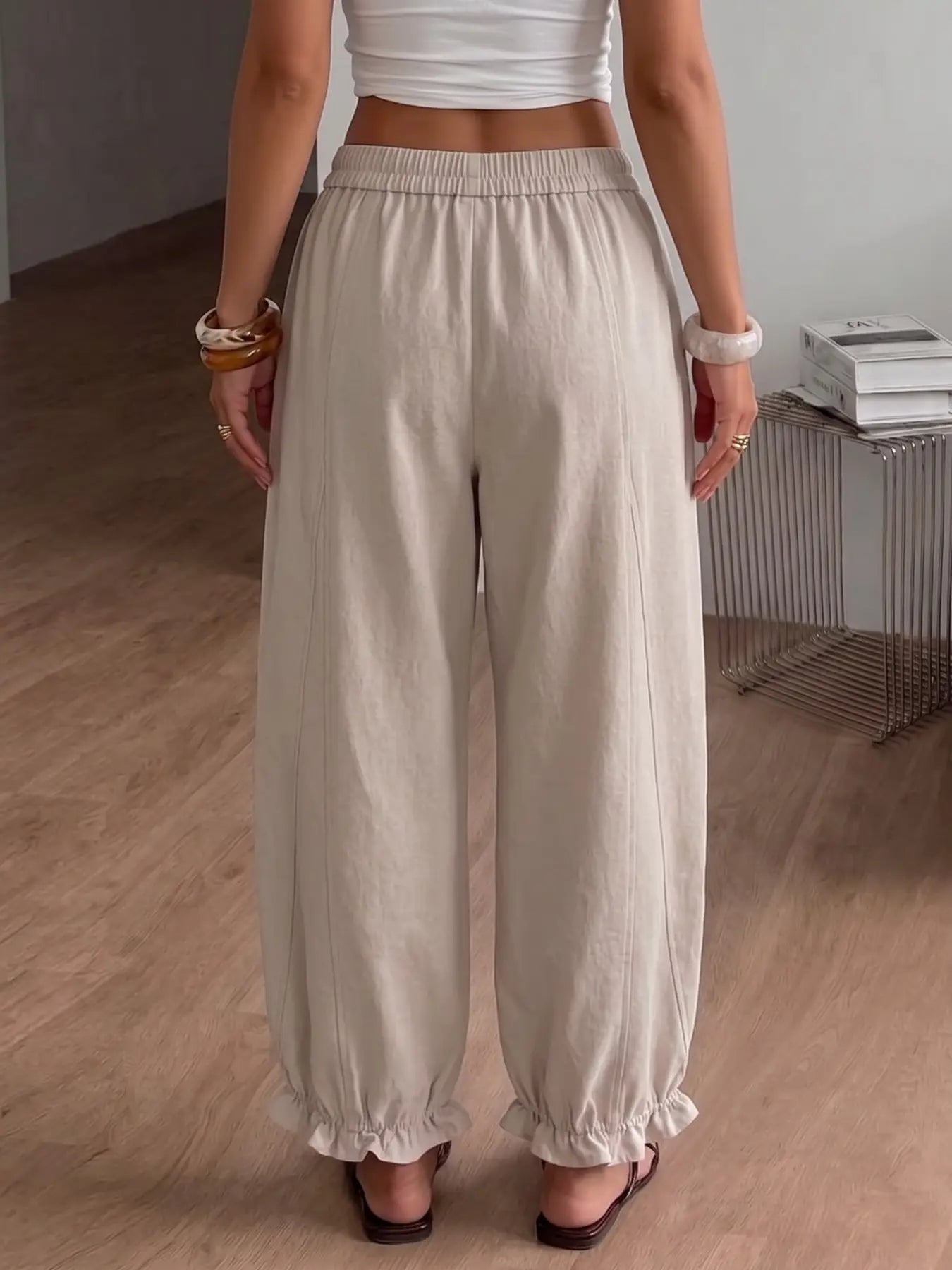 Women's Solid Creme Wide Leg Bubble Joggers