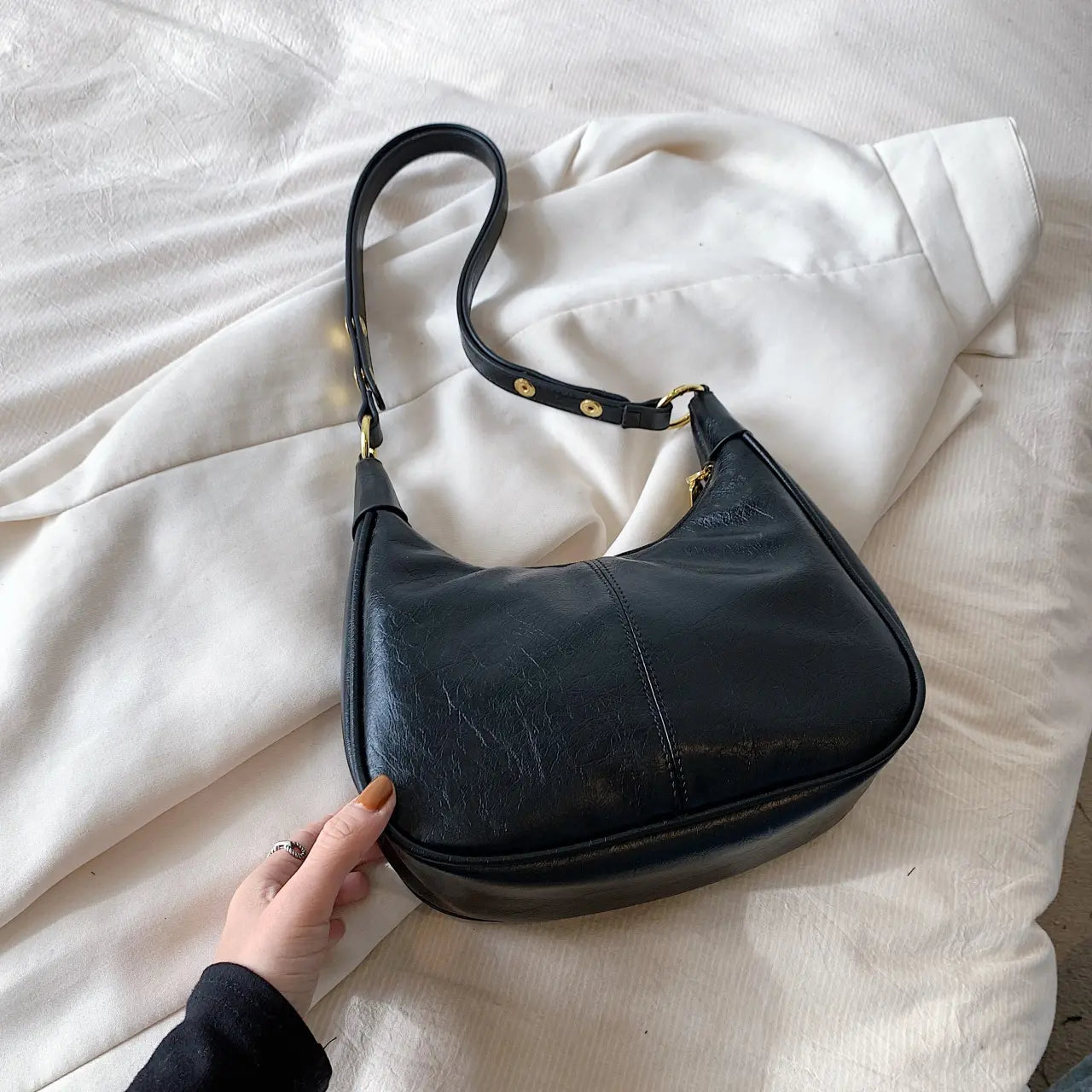 Women's Solid Color Zipper Shoulder Bag