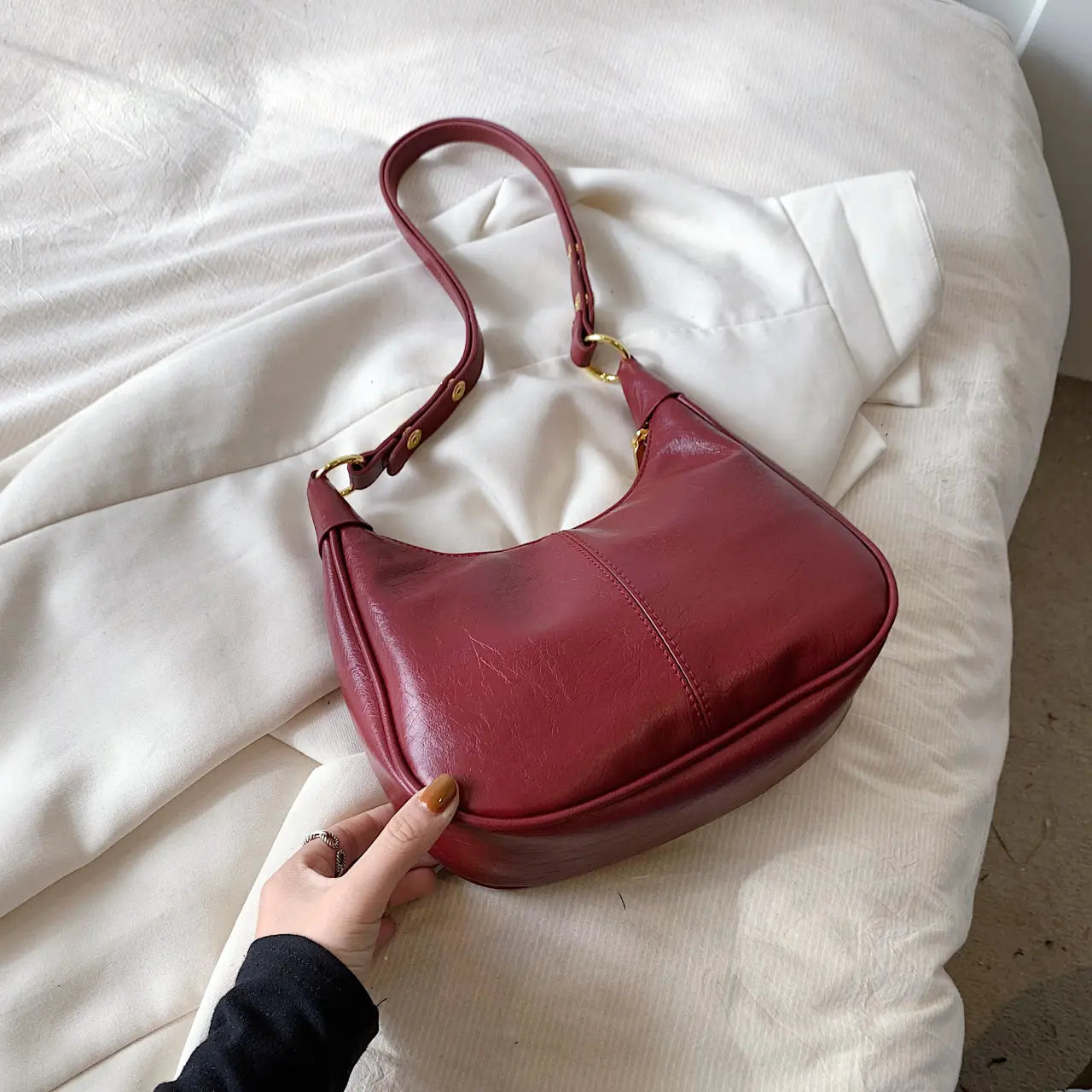 Women's Solid Color Zipper Shoulder Bag