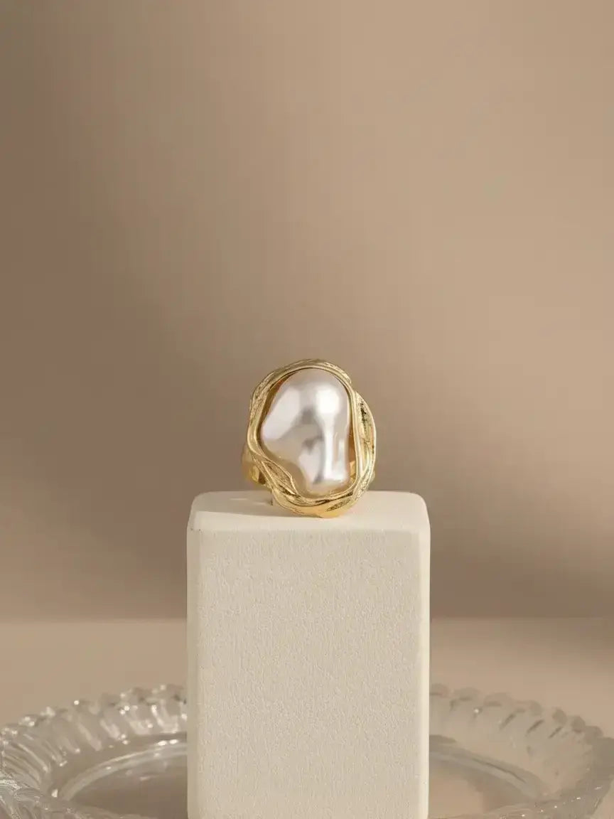 Vintage Baroque Pearl Ring Set