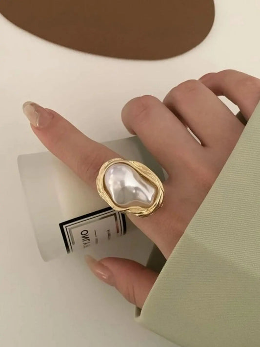 Vintage Baroque Pearl Ring Set